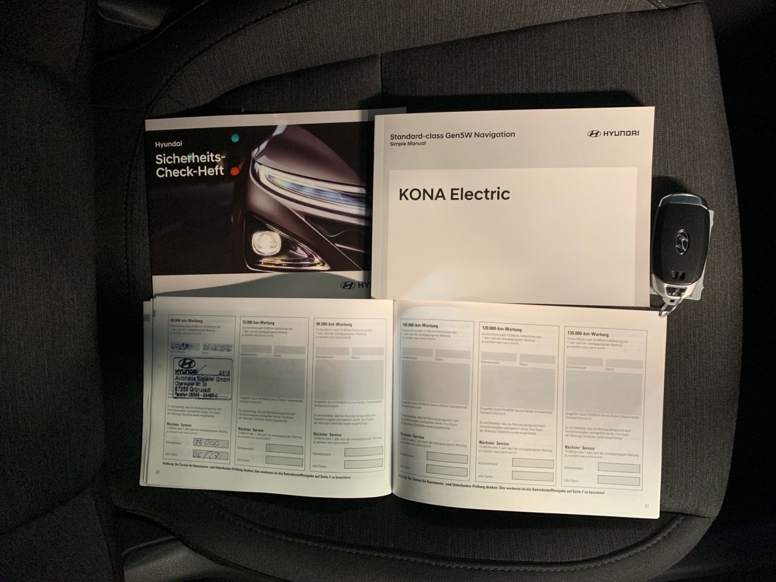 Fahrzeugabbildung Hyundai KONA Trend Elektro 11 kW OBC Navi 1Hd