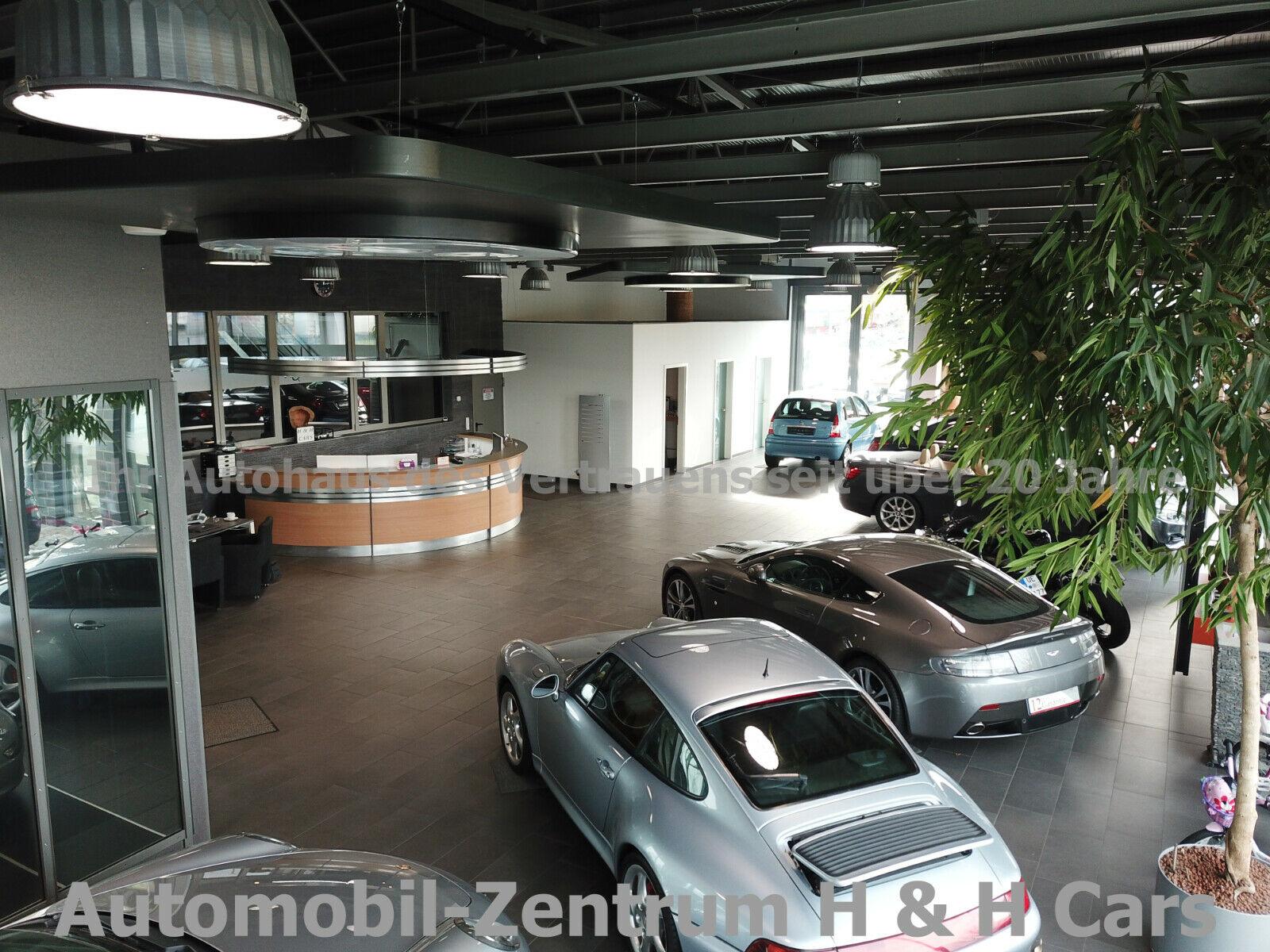 showroom-image-top
