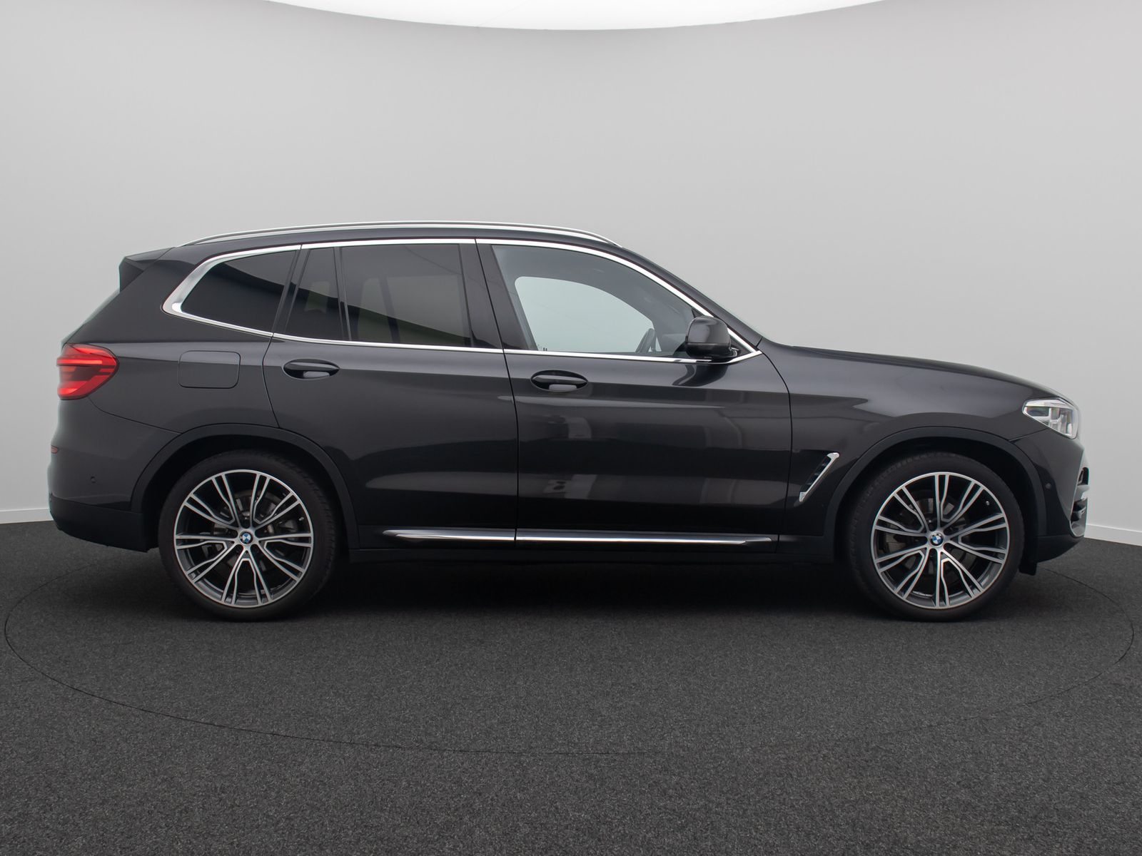 Fahrzeugabbildung BMW X3 xD20i LuxuryLine HUD Kamera Alarm HiFi 21Zoll