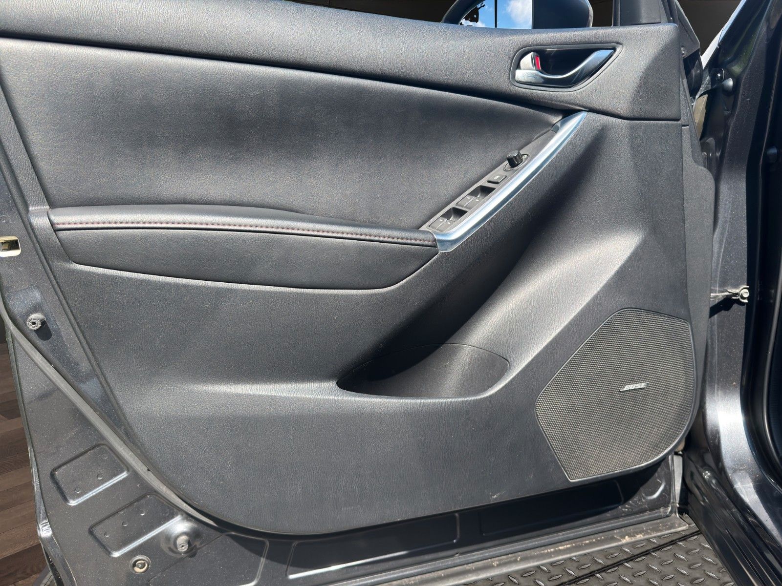 Fahrzeugabbildung Mazda CX-5 Sports-Line AWD Automatik/Leder/Navi/Xenon
