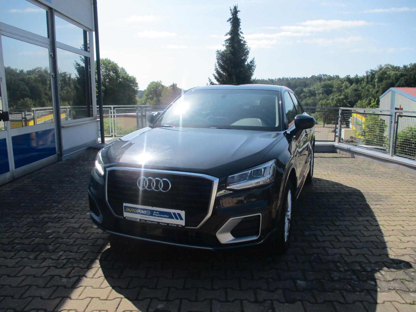 Audi Q2 design ultra+AHK+LED