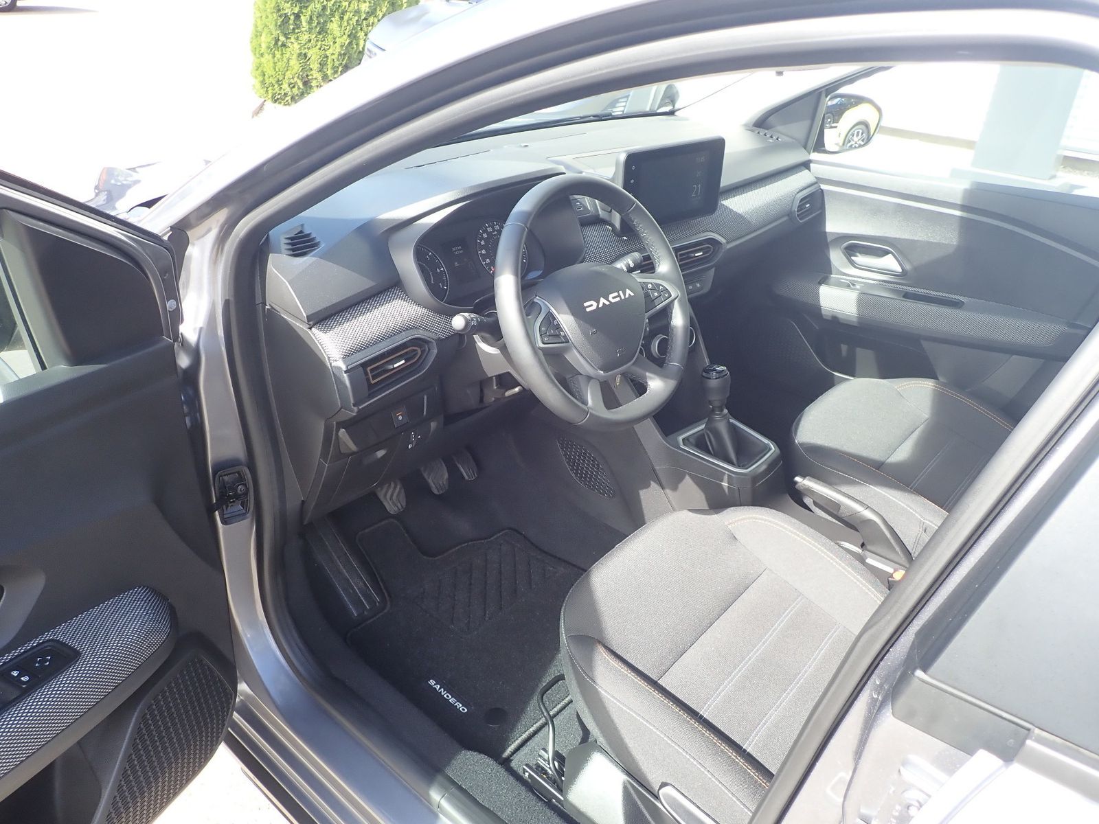 Fahrzeugabbildung Dacia Sandero Stepway Expression TCe 90