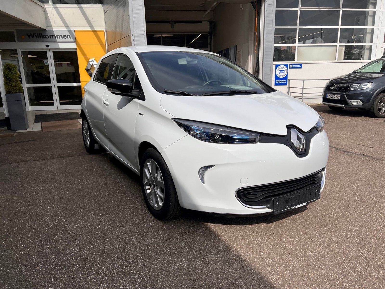 Fahrzeugabbildung Renault ZOE LIFE Z.E.40 *Batt.-miete* Kamera SHZ