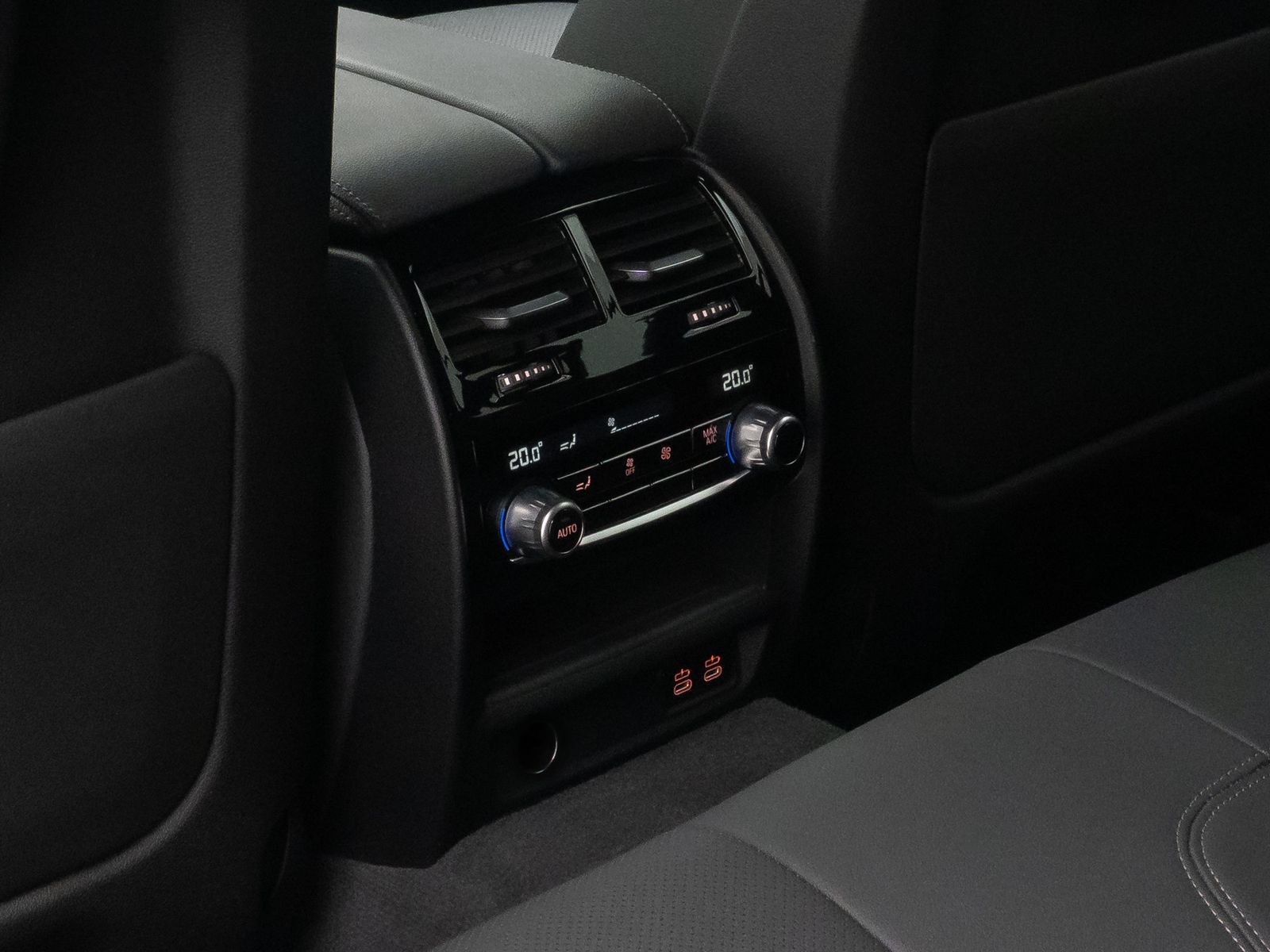 Fahrzeugabbildung BMW 520d M Sport Laser AHK HUD DAB Kamera Komfort