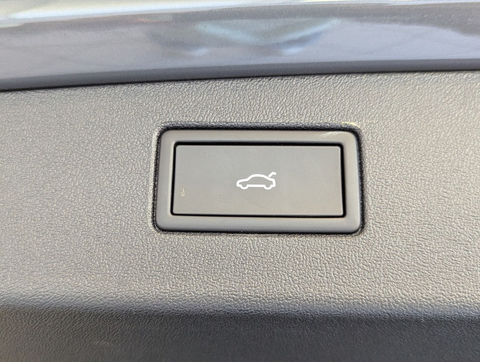 VW Tiguan 2.0TDI R-Line 4M Pano Black AHK Matrix 20 - Image 19