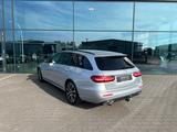 Mercedes-Benz E 220d T Avantgarde Autom. Night Widescreen MBUX - Mercedes-Benz E 220: T