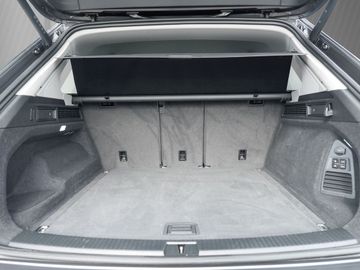 Volkswagen Touareg - 7