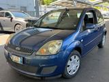 Ford Fiesta 1.2 16V 3p. Ghia 44.000km 2007 - Ford Fiesta aus 2007: Ghia