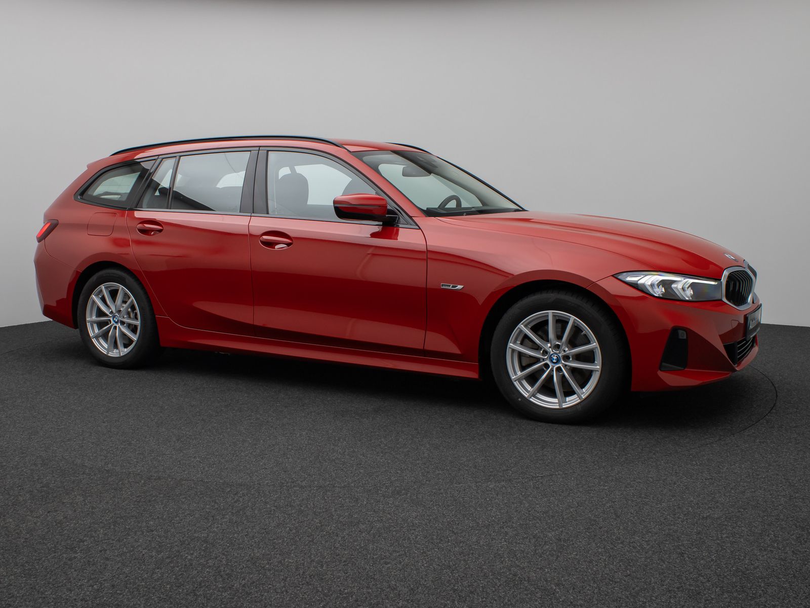 Fahrzeugabbildung BMW 330e DAB CockPit+ PDC LED Geschwindigkeitsreg.