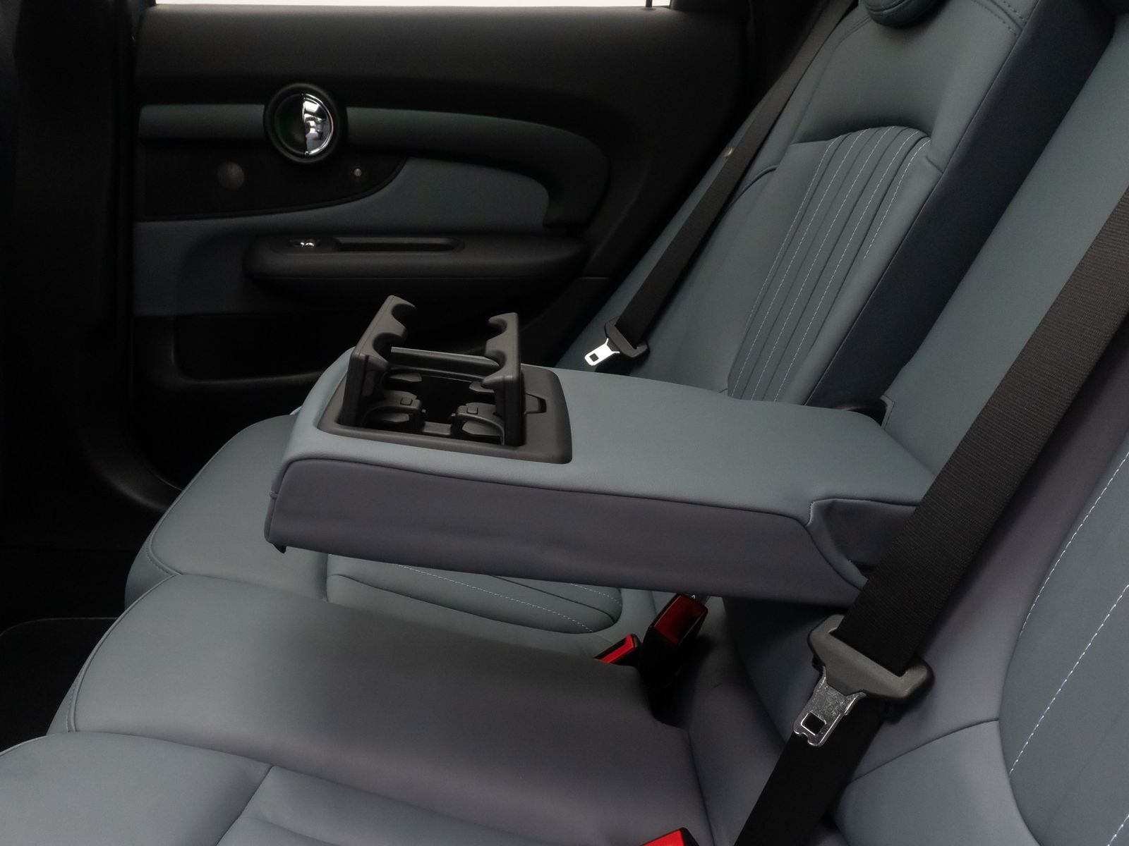 Fahrzeugabbildung MINI John Cooper Works Clubman ALL4 HUD Kamera VOLL