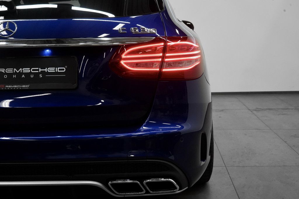 Mercedes Benz C 63 Amg