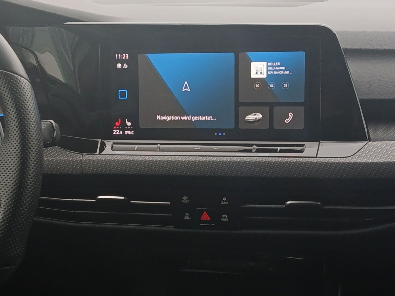 Fahrzeugabbildung Volkswagen Golf VIII Variant R DSG 4M LEDplus AHK Navi Harm