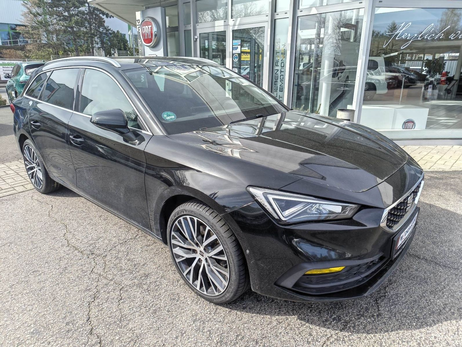 Fahrzeugabbildung SEAT Leon Sportstourer Xcellence 2.0 TDI DSG