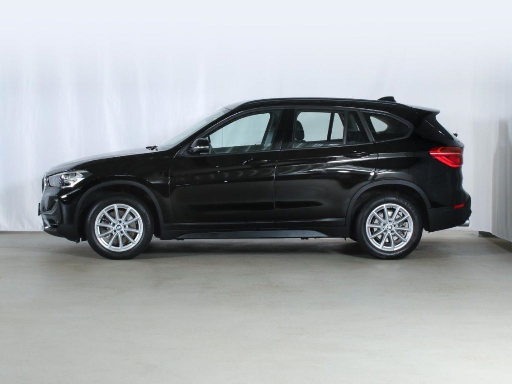 BMW X1 20i PDC Navi Elek. Außenspiegel Lordosen foto 3