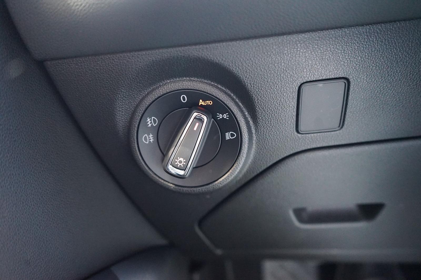 Seat Leon ST 1.4 TSI Xcellence LED Navi Panorama DAB