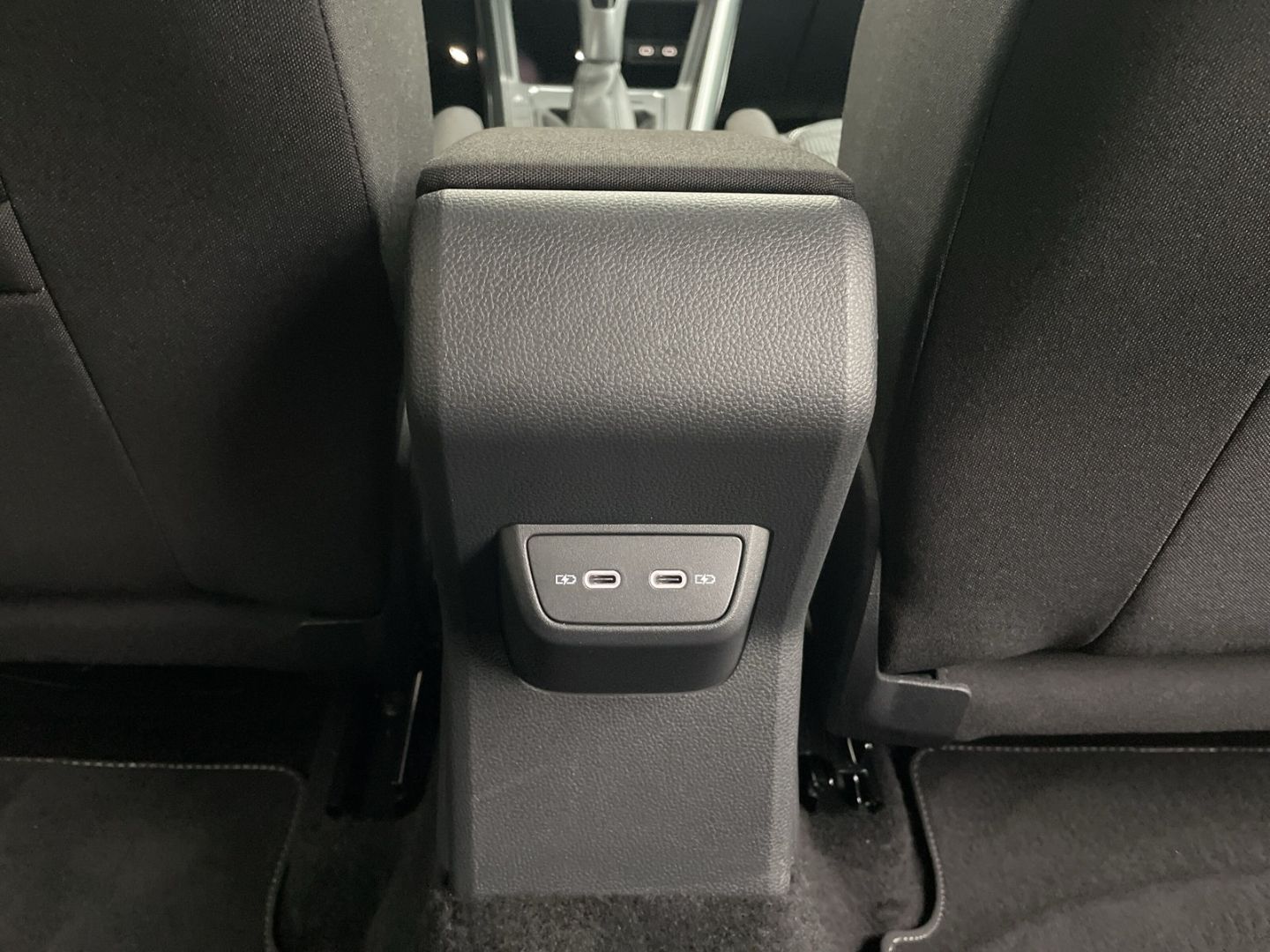 Taigo 1.0 TSI DSG R-Line Black Style Kamera/Pano