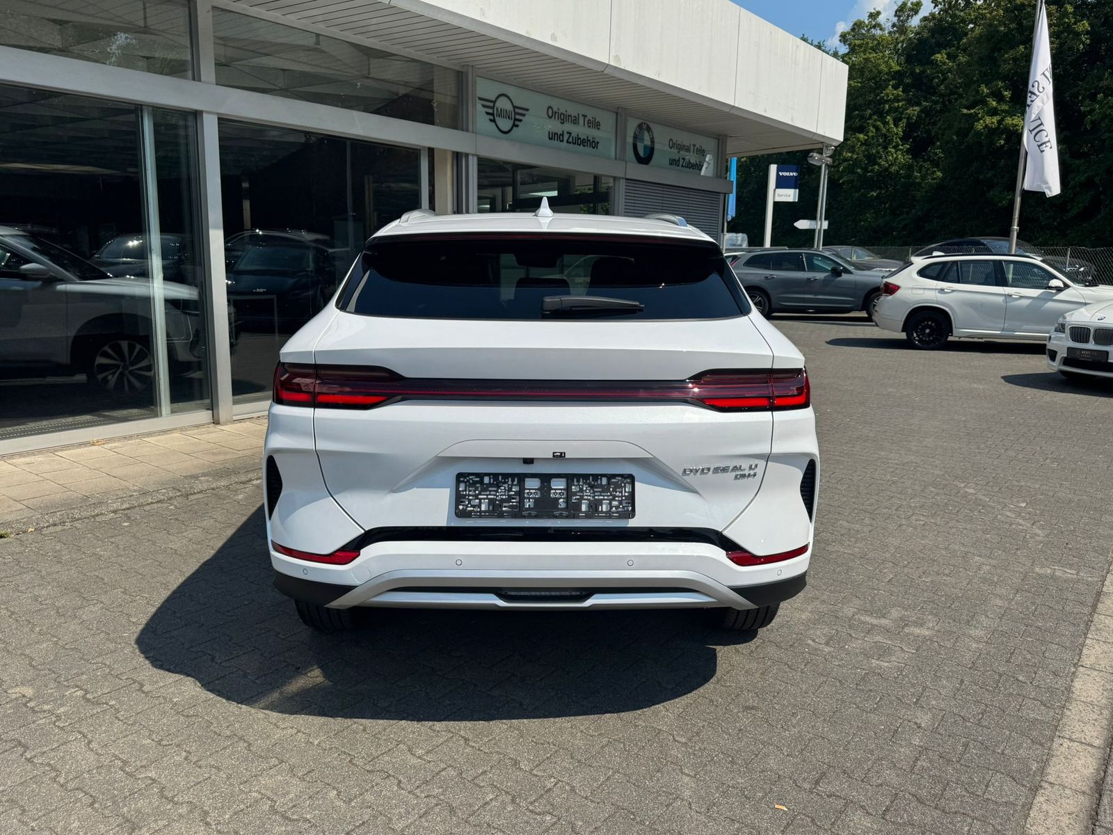 Fahrzeugabbildung BYD SEAL U DM-i PHEV PANO+HEAD+NAVI+LED+SHZ+360°+19"