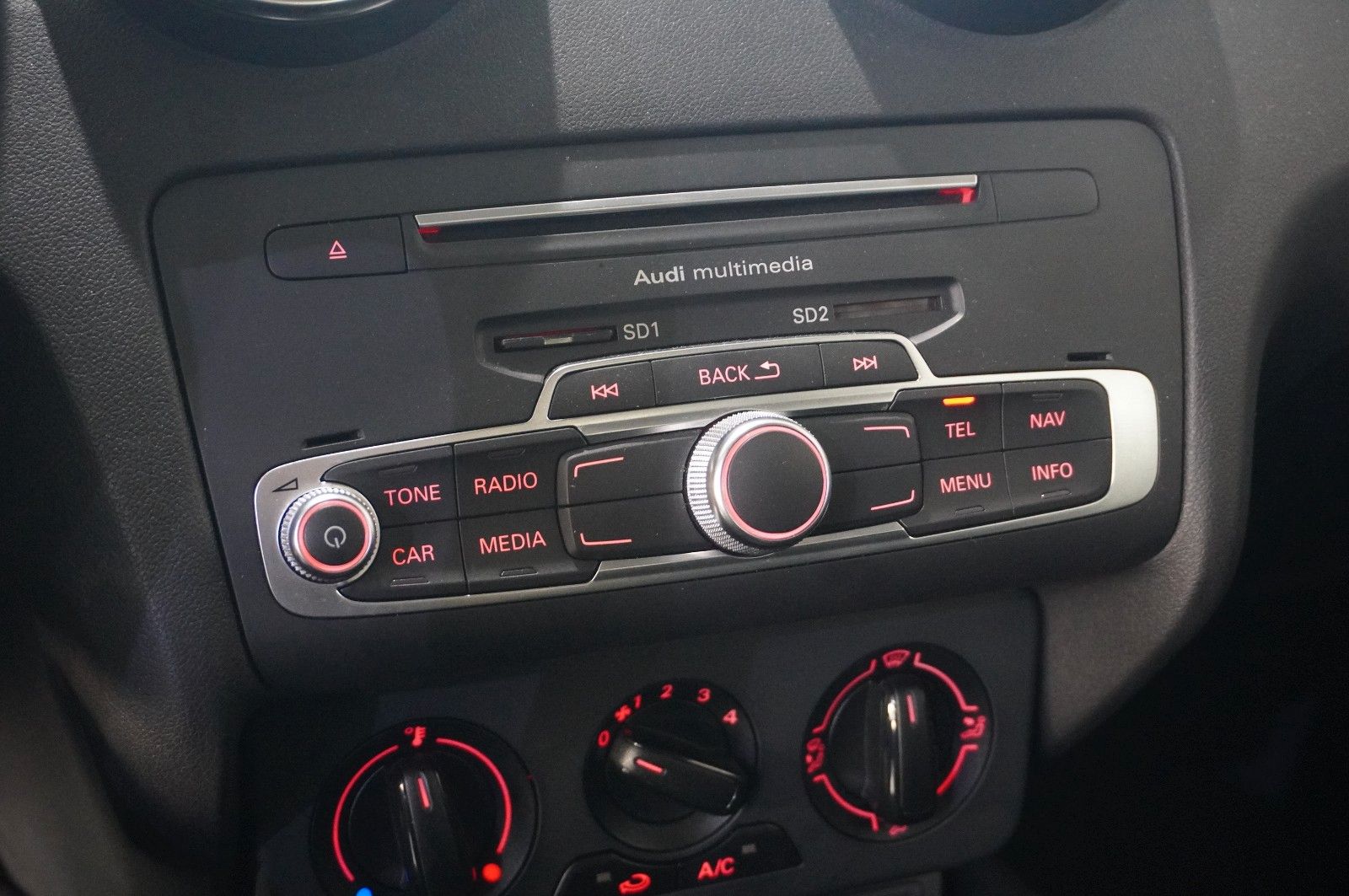 Fahrzeugabbildung Audi A1 Sportback 1.6 TDI NAVI/SHZ/TEMP./KLIMA/MULTI.