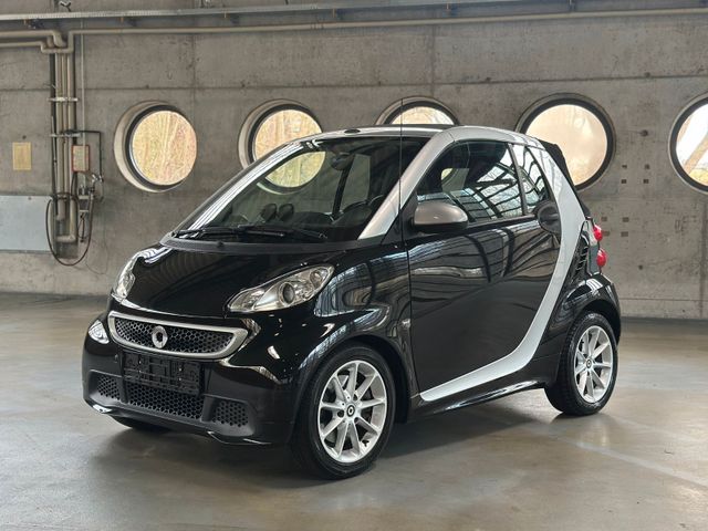 Smart ForTwo Cabrio Micro Hybrid Drive*SERVO*NAVI*SHZ*