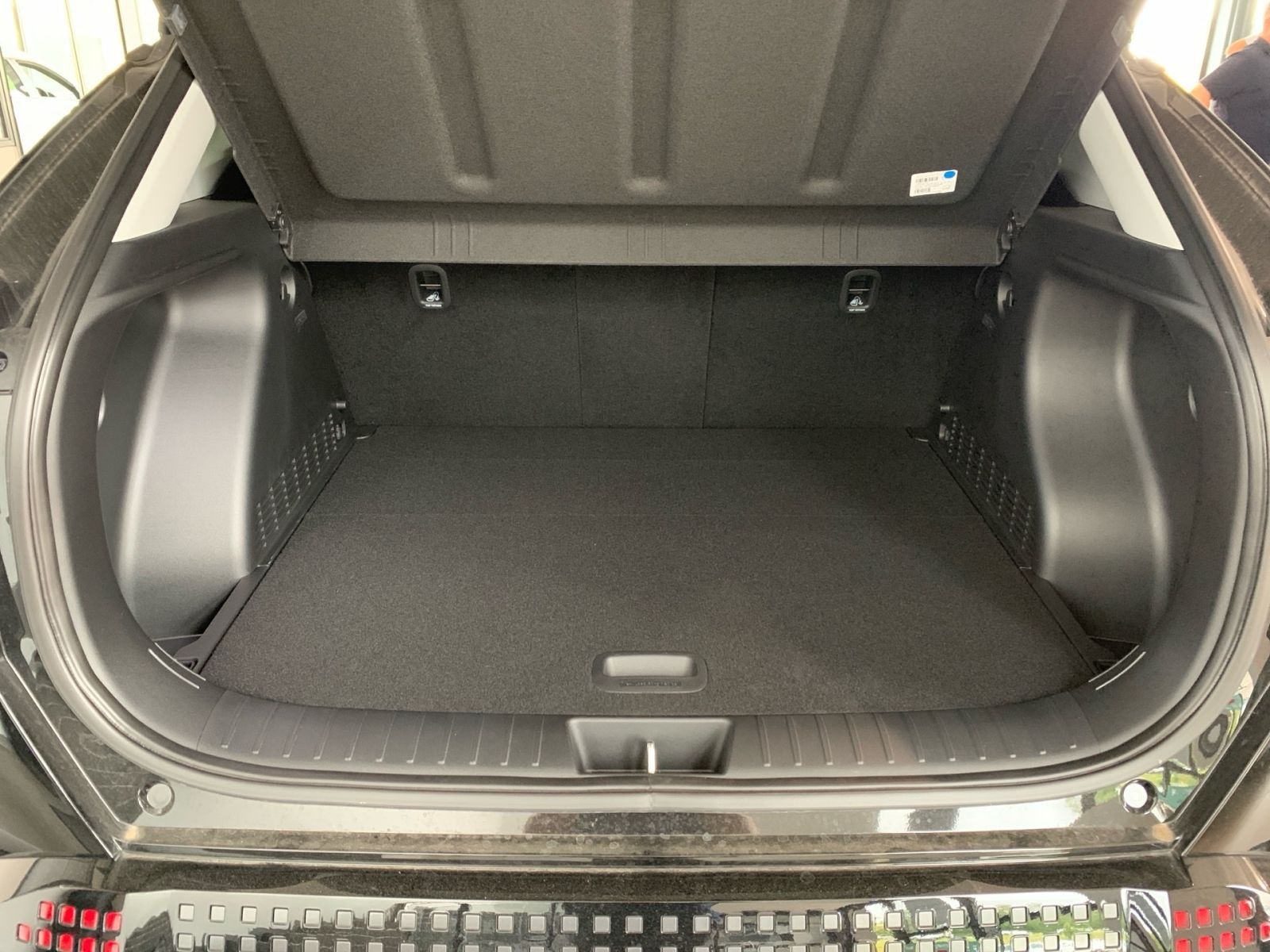Fahrzeugabbildung Hyundai KONA Trend Elektro 65,4 kWh el.Heckklappe