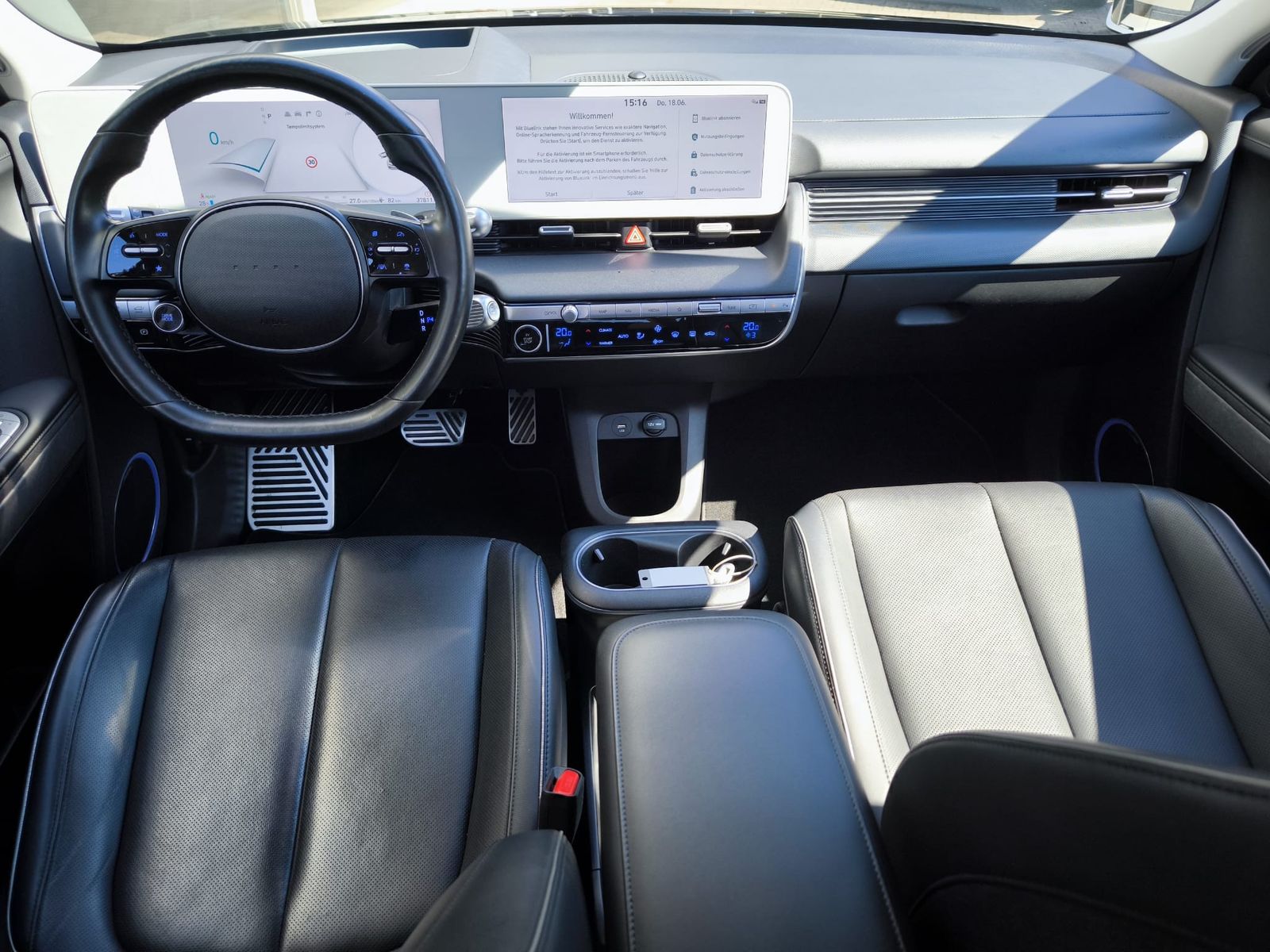Fahrzeugabbildung Hyundai Ioniq 5 Uniq LED+HEAD+NAVI+SHZ+360°+ACC+BOSE+19"