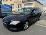 Volvo V70 Kombi Summum*5zylinder*Automatik*Voll* - Volvo V70 Summum mit Diesel-Antrieb
