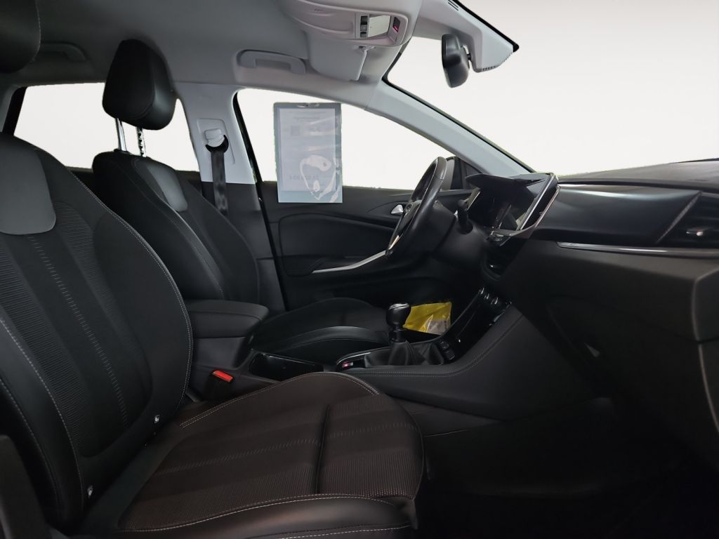 Fahrzeugabbildung Opel Grandland 1.2 DI GS LED Sitzheizung Rückfahrkame