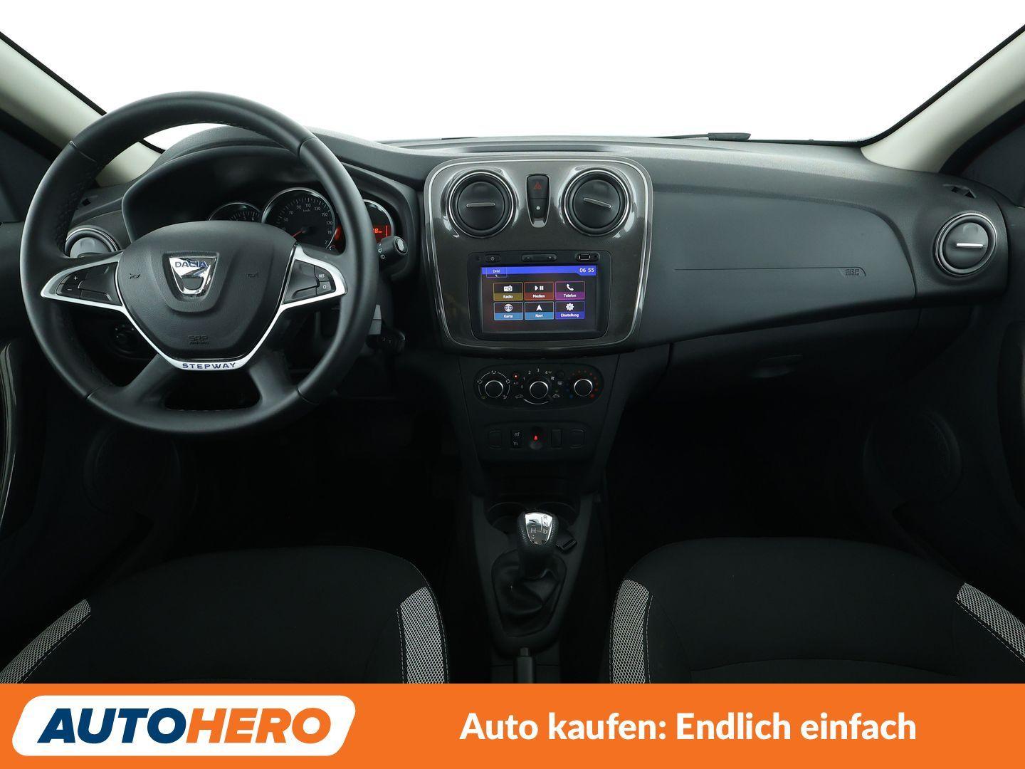 Dacia Sandero 0.9 TCe Stepway Celebration Aut.*NAVI*