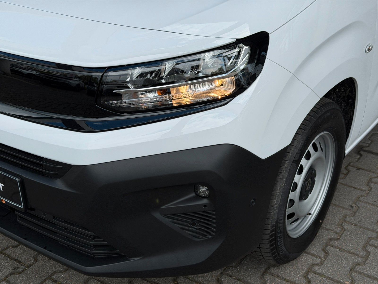 Fahrzeugabbildung Opel Combo E Cargo 1.5 D Basis erhöhte Nutzlast XL