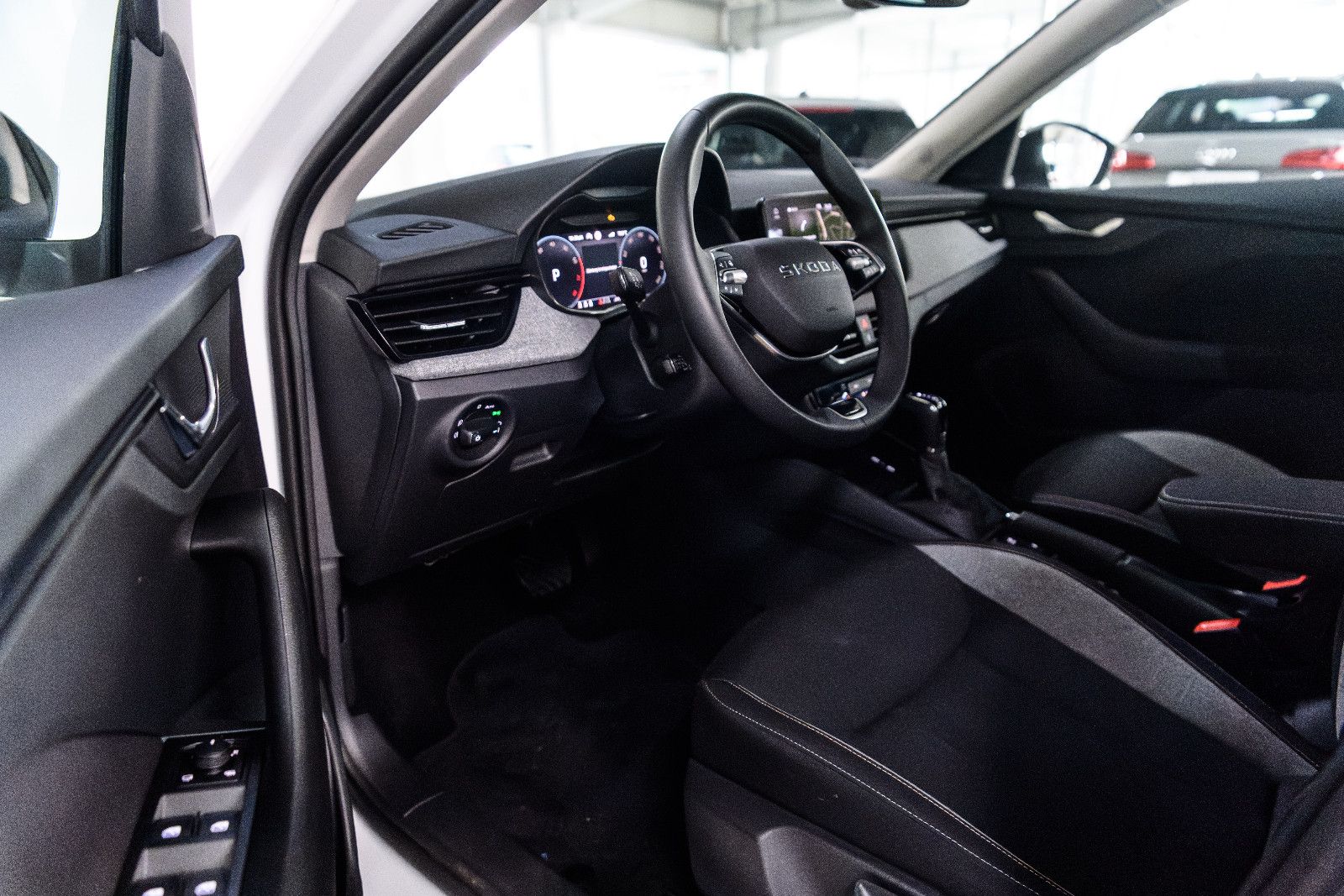 Fahrzeugabbildung SKODA Kamiq TSI Selection +RFK +SZH +LED +AHK