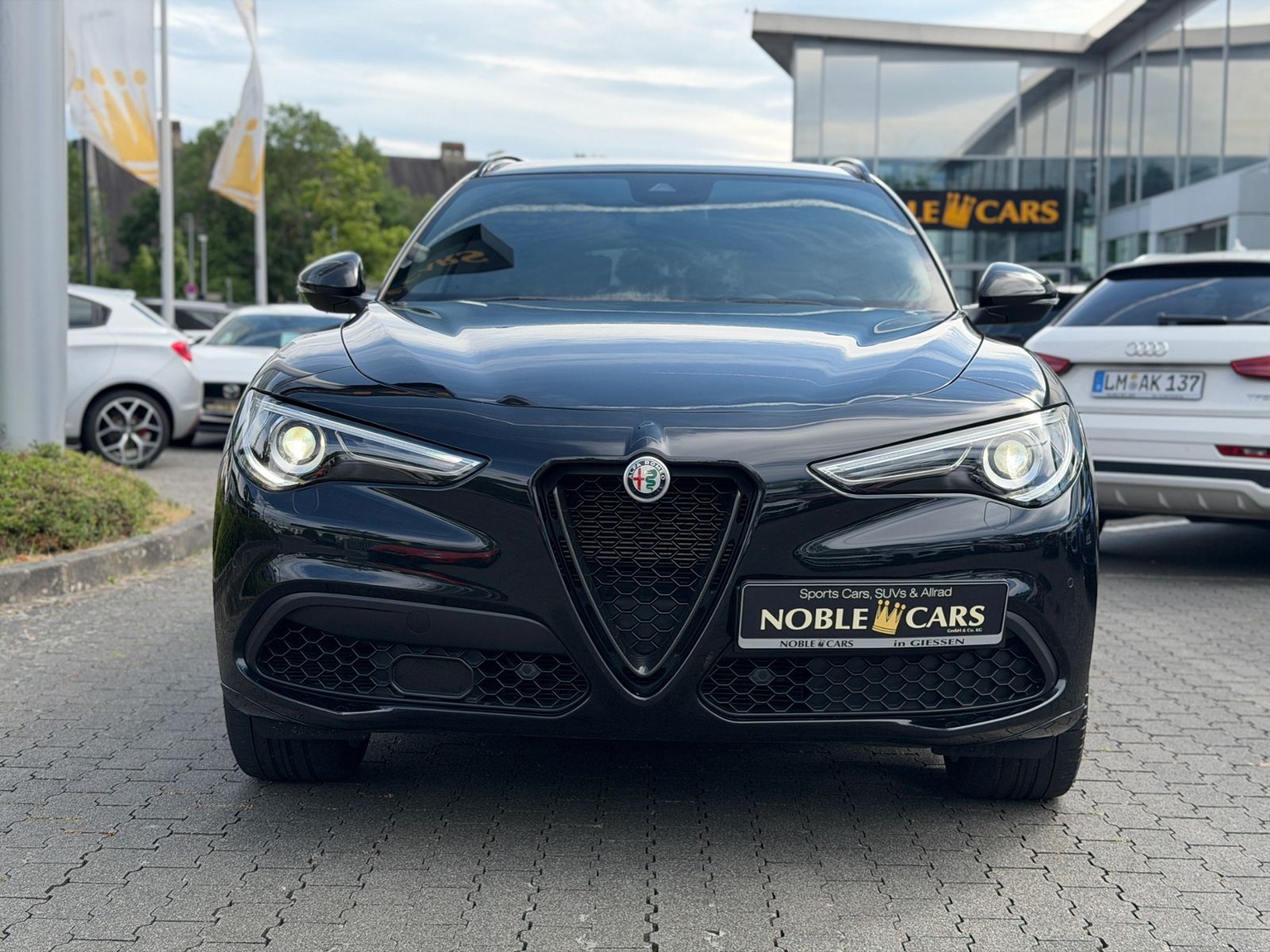 Fahrzeugabbildung Alfa Romeo Stelvio Veloce Ti Q4 H/K BI-XEN NAV RFK 21"
