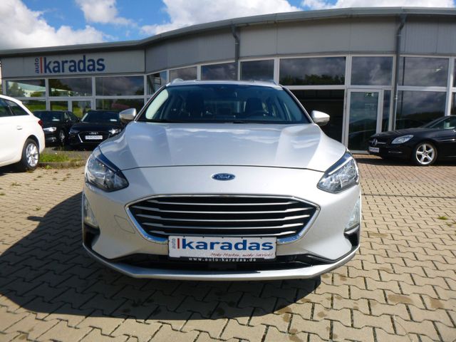 Fahrzeugabbildung Ford Focus Turnier >NAV/LED/KAM/PDC/SHZ<