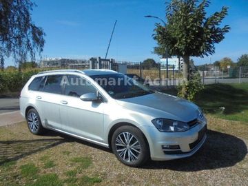 Volkswagen Golf - 3