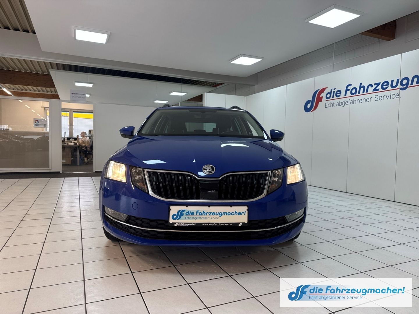 Fahrzeugabbildung SKODA Octavia Combi Style 1.6 TDI DPF Navi Sperrdiff.
