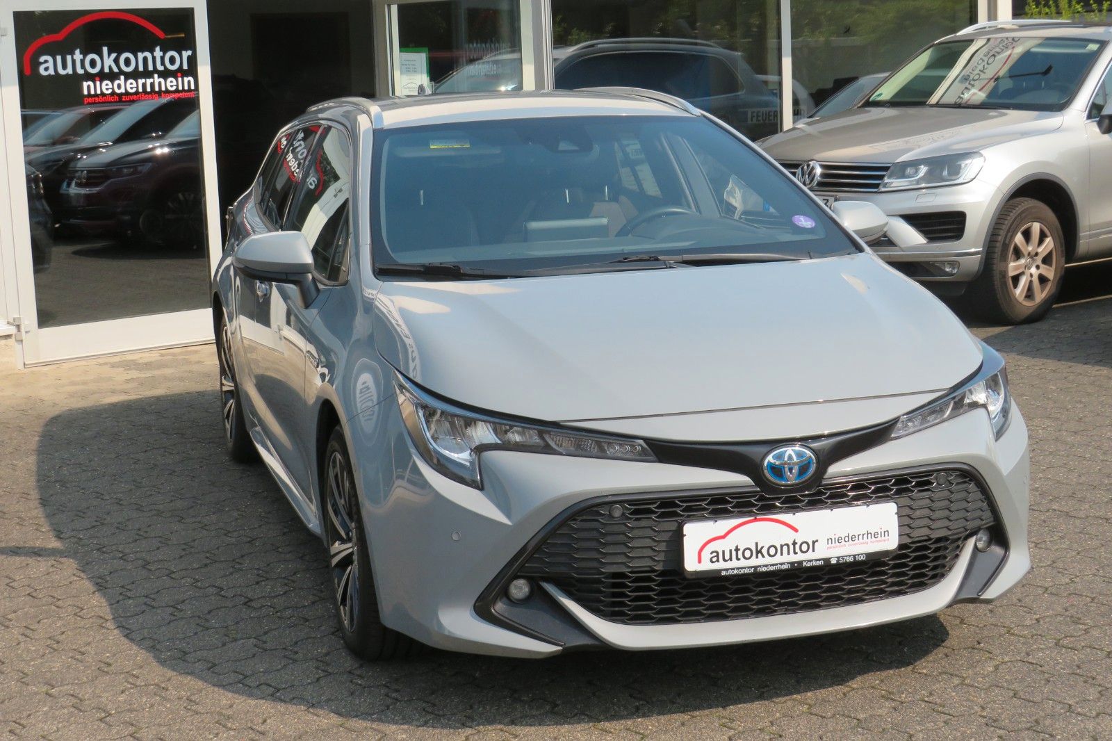 Fahrzeugabbildung Toyota Corolla Touring Sports Hybrid NAVI PDC SITZH. 1H