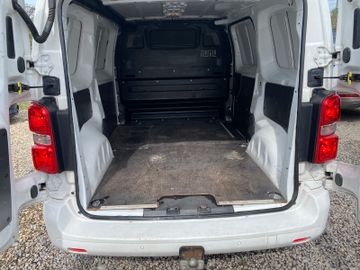 Opel Vivaro - 10