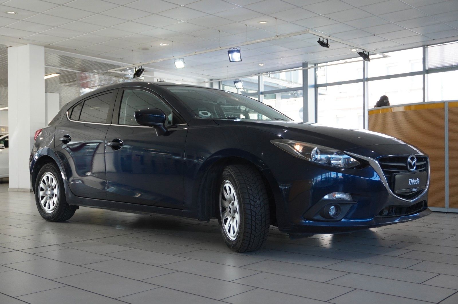Fahrzeugabbildung Mazda 3 Lim. 2.0 SKYACTIVE VISION KLIMA/SHZ/PDC/TEMP.