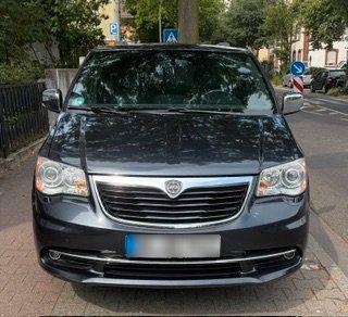Lancia Voyager S (wie Chrysler Grand Voyag...