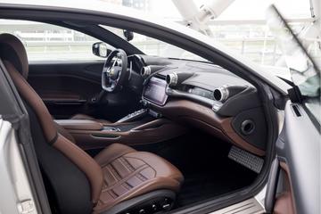 صورة مصغرة 48 لـ 2017 Ferrari GTC4LUSSO