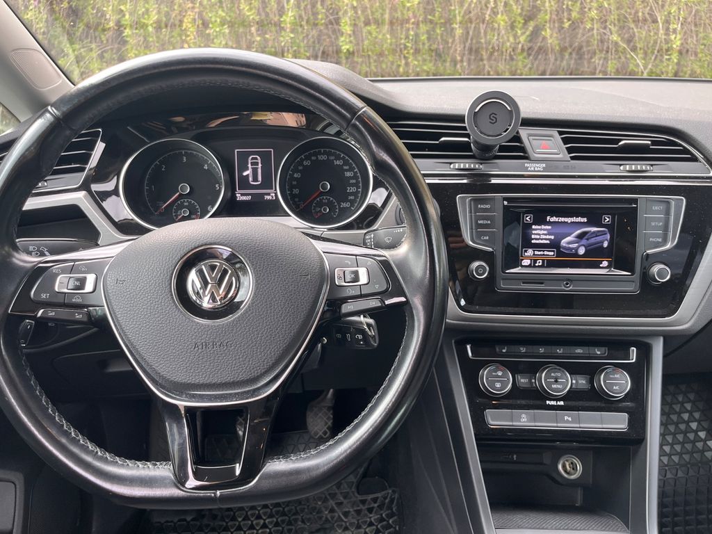 Image of Volkswagen Touran