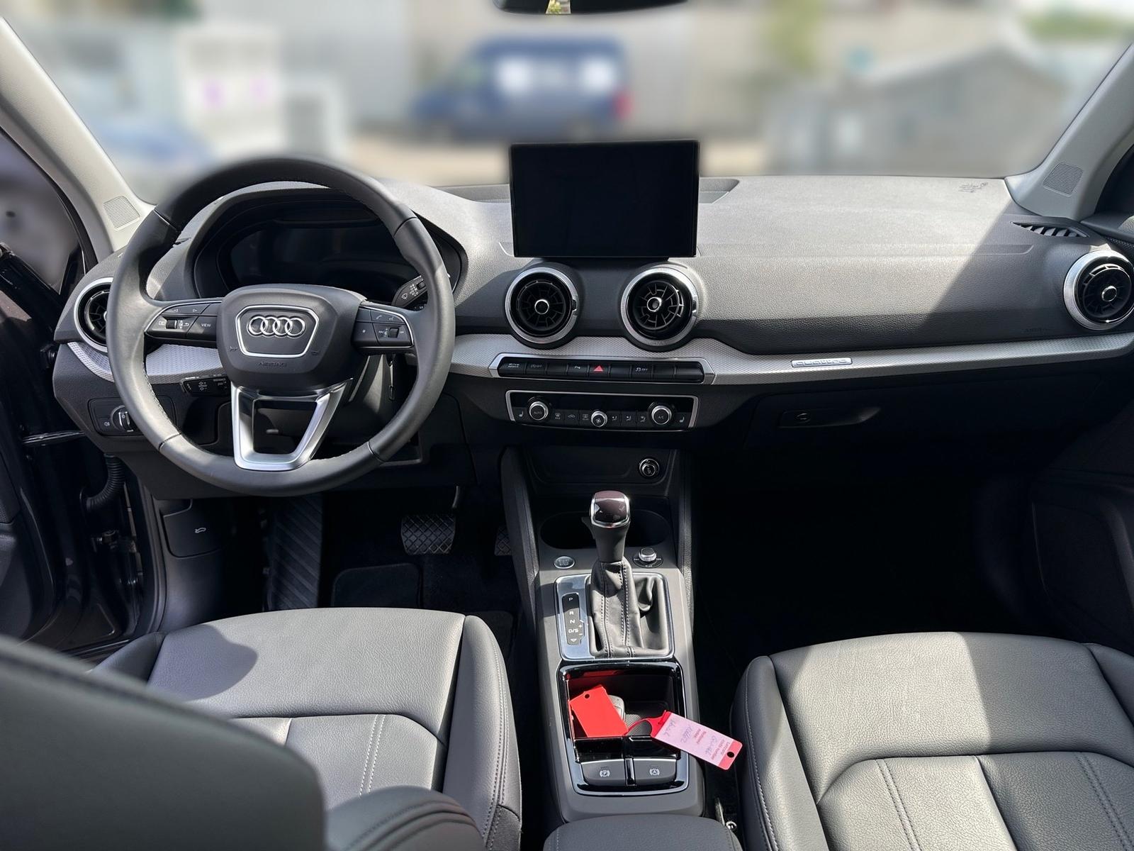 Audi Q2 advanced NAVI*LED*RFK*17LM*LEDER*GRA*5J GAR, миниатюра 11