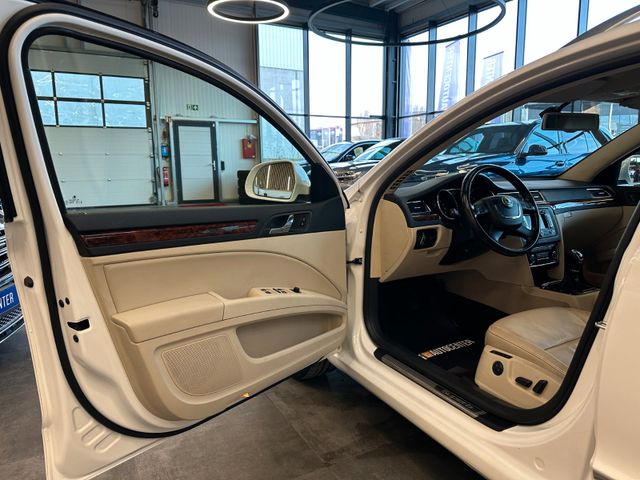 Skoda Superb Combi Elegance *1. Hand*Xenon*Klima*Navi*