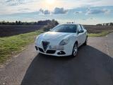 Alfa Romeo Giulietta Kilma TÜV Alu BC SHZ - Alfa Romeo Giulietta: Kleinwagen
