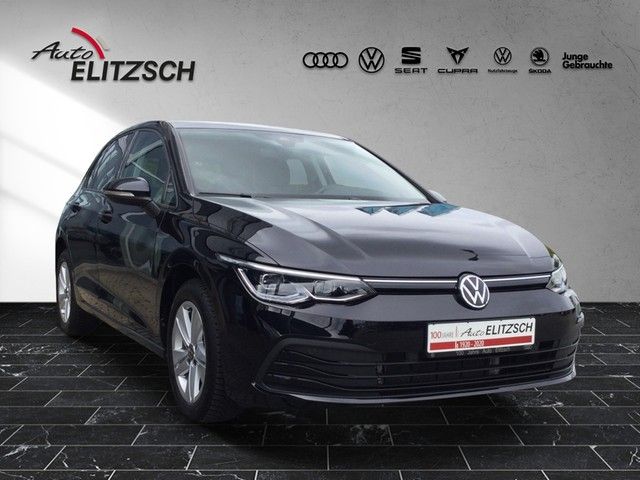 Fahrzeugabbildung Volkswagen Golf VIII TSI Life Standhzg. LED AHK Navi Pano A