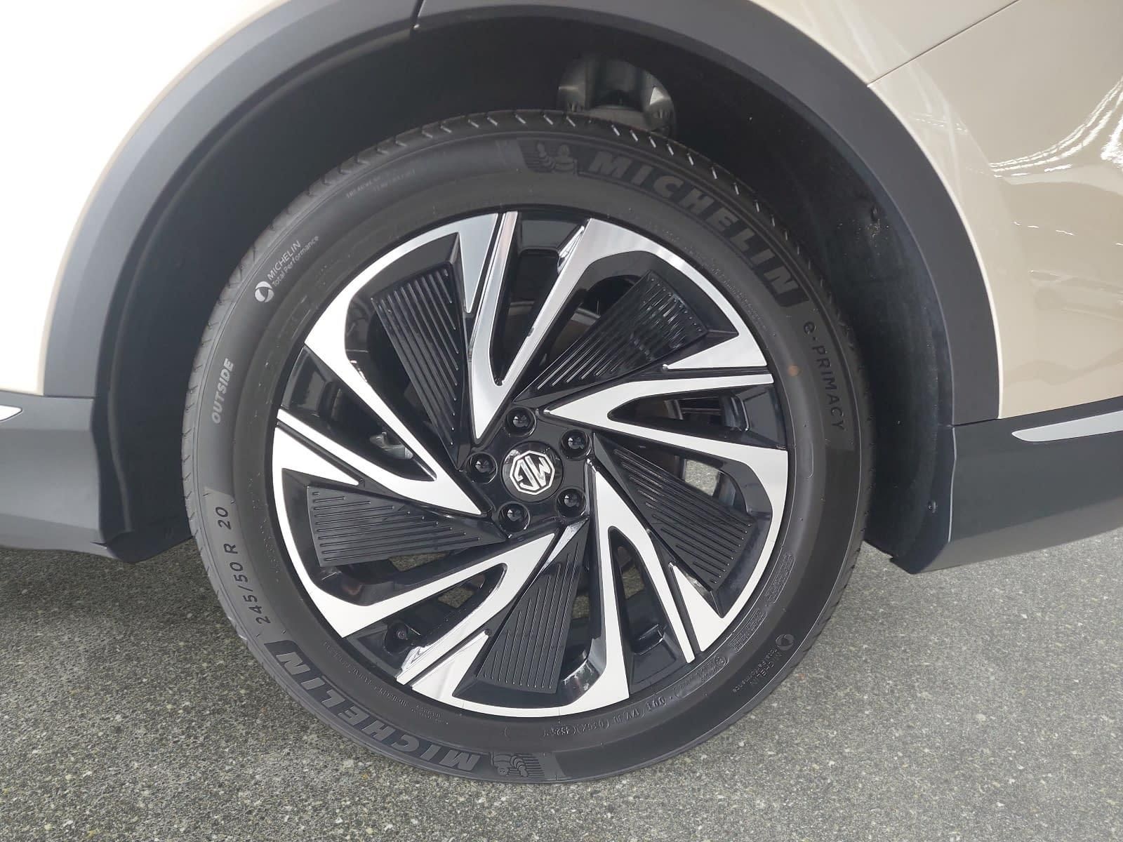 MG S6 EV