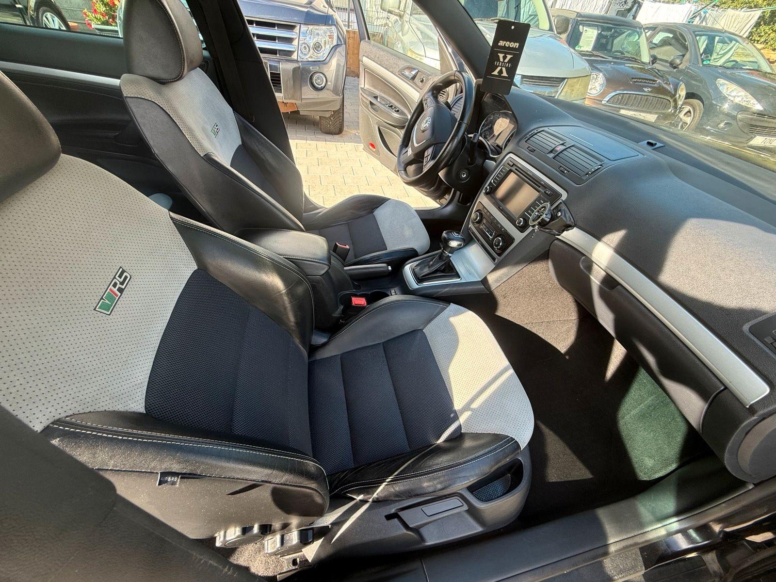 Skoda Octavia 2011 — photo 10