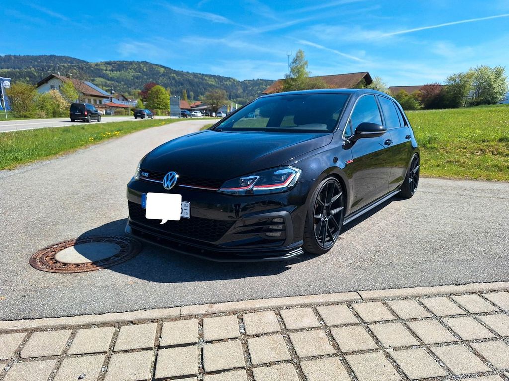 Image of Volkswagen Golf