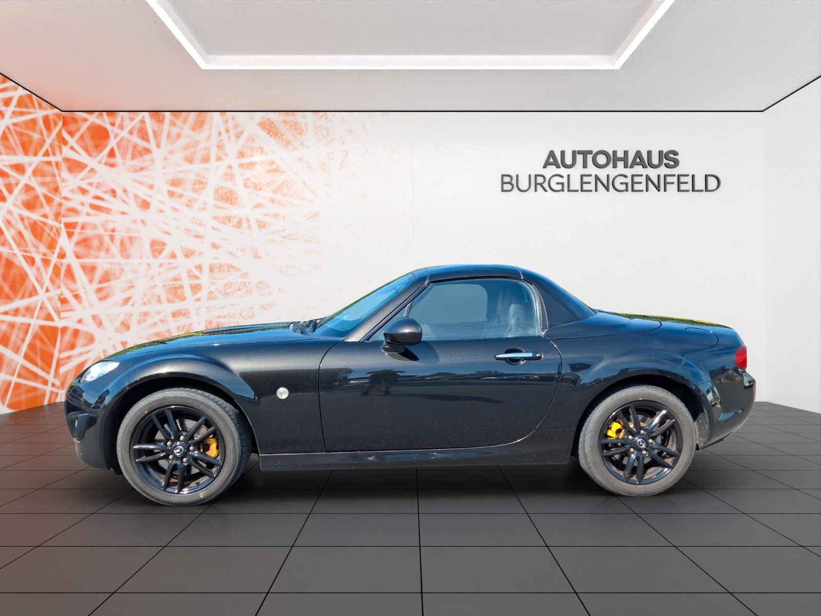 Fahrzeugabbildung Mazda MX-5 1.8 Center-Line Roadster Coupe