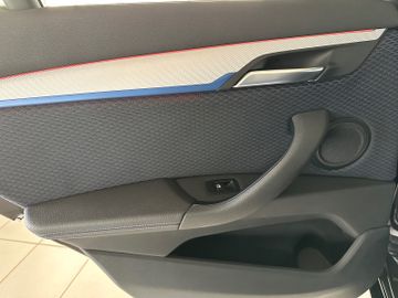 Fahrzeugabbildung BMW X1 xD 25d M Sport SAG Kamera HUD Panorama Navi+