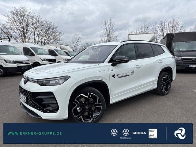 Volkswagen Tayron 1.5eHybrid DSG R-LINE AHK+LEDER+PANO+20"+